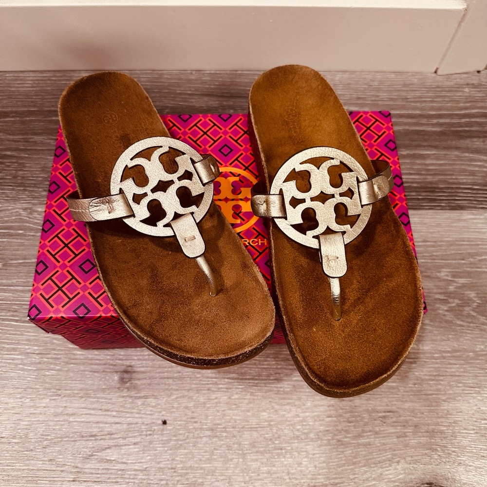 Tory Burch Miller cloud gold metallic flip flop sandals size 8